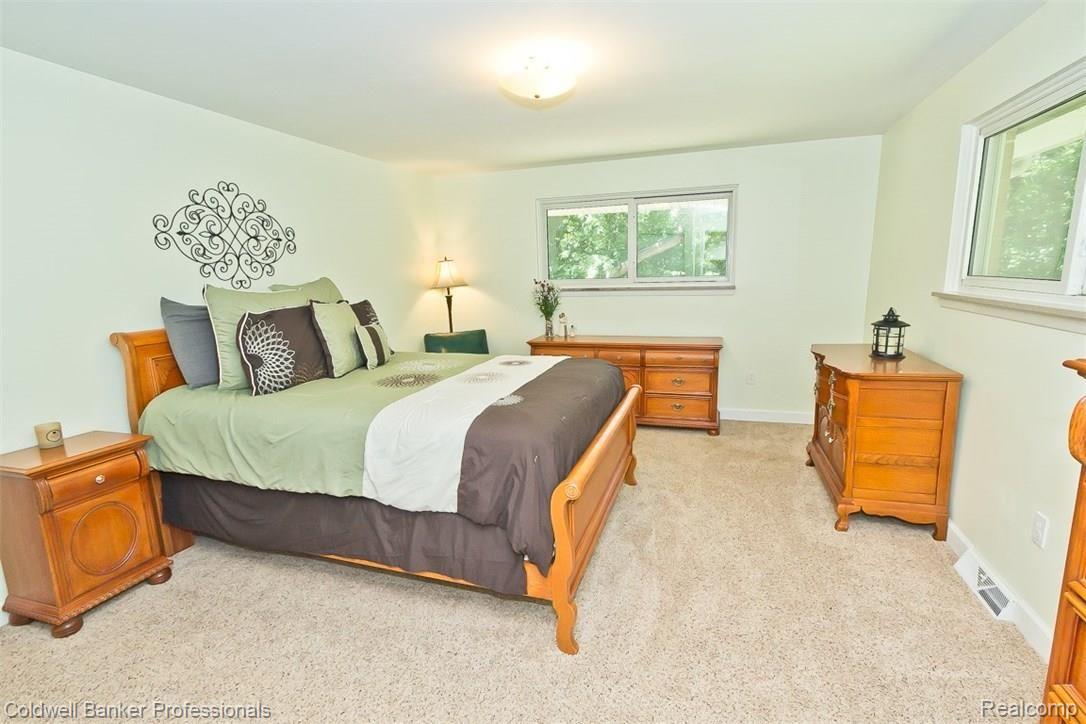 49750 West 9 Mile Road Novi, MI 48374 - Photo 22 of 35 IMG_4716.jpg