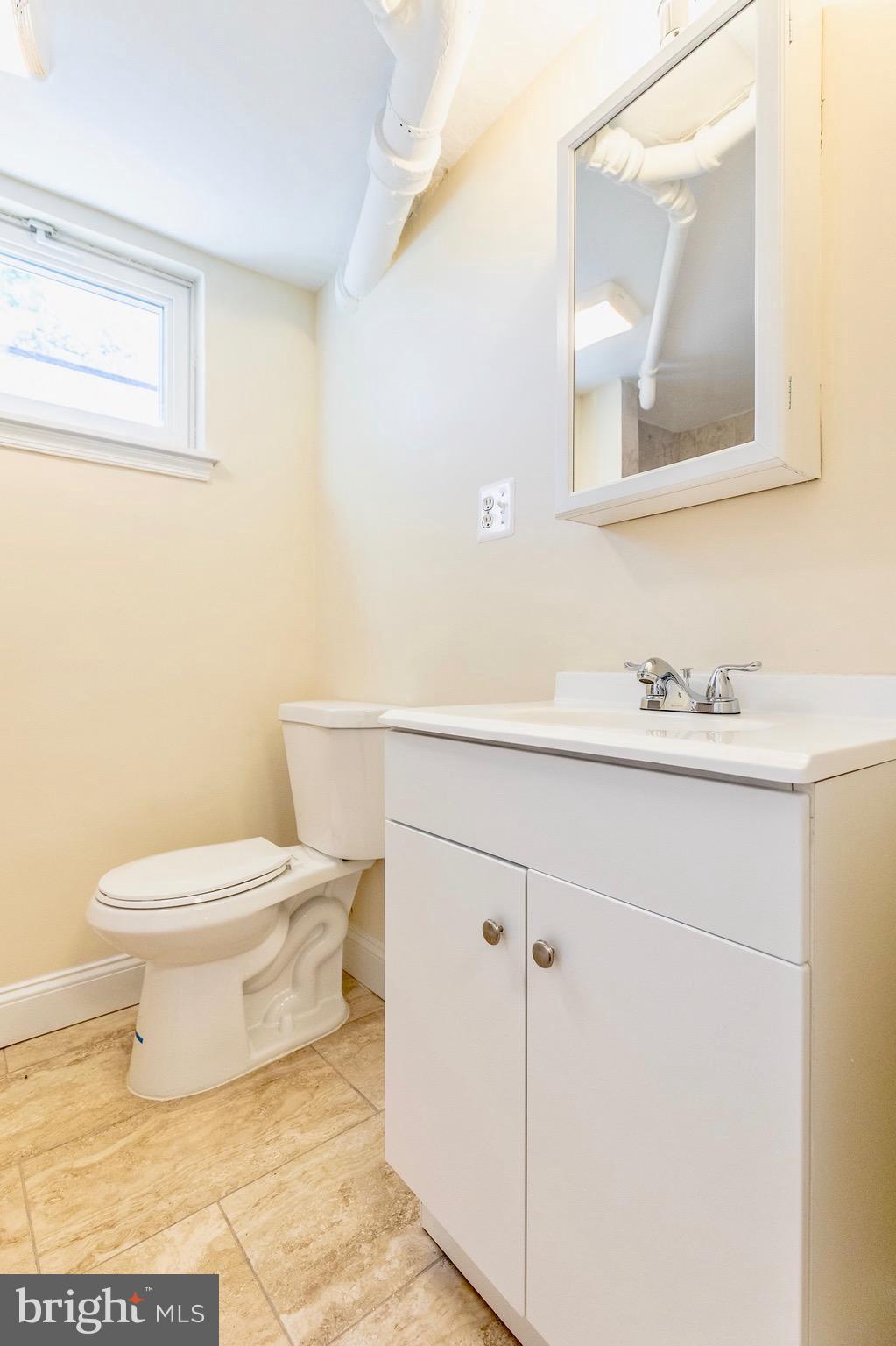 2105 Rolander Street Hyattsville, MD 20783 - Photo 18 of 28 Bath