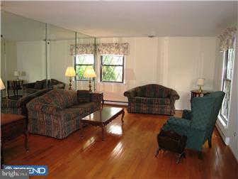 109 Grandview Road Springfield, PA 19064 - Photo 2 of 12