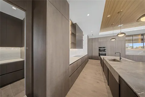 $36,500,000 | 1400 West Lake Drive, Fort Lauderdale, FL 33316