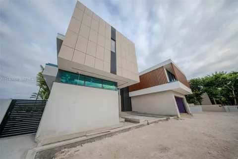 $36,500,000 | 1400 West Lake Drive, Fort Lauderdale, FL 33316