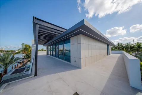 a view of a lake with houses