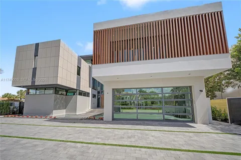 $36,500,000 | 1400 West Lake Drive, Fort Lauderdale, FL 33316