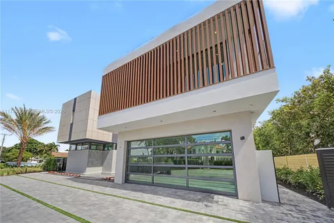 $36,500,000 | 1400 West Lake Drive, Fort Lauderdale, FL 33316