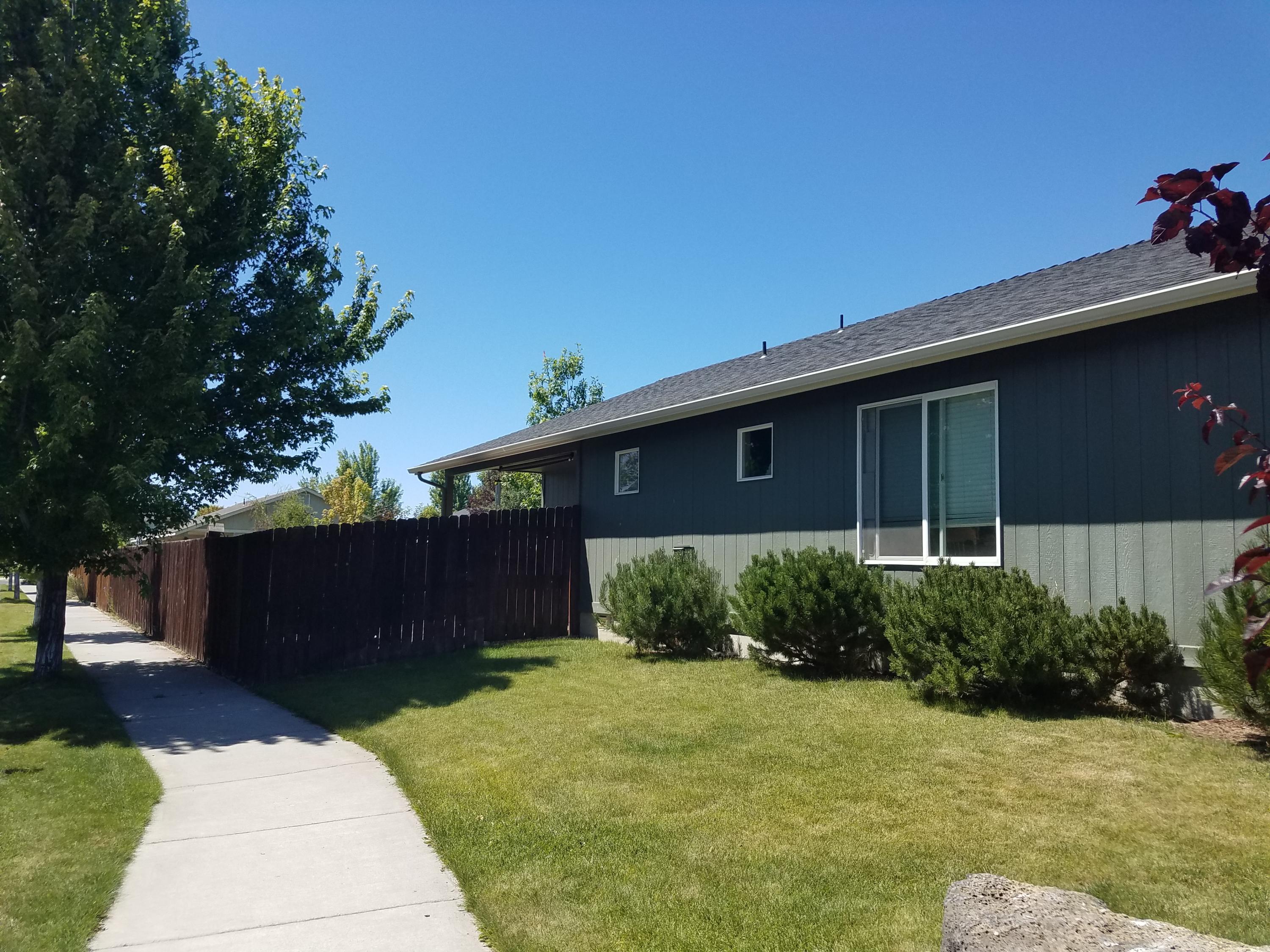 375 Southwest 28th Street Redmond, OR 97756 - Photo 2 of 17 20200715_141651