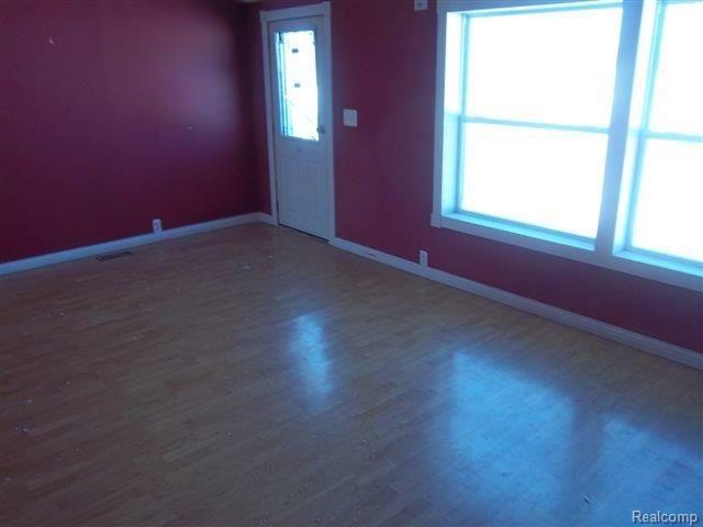 16159 Donald Road Capac, MI 48014 - Photo 3 of 10 Living Room