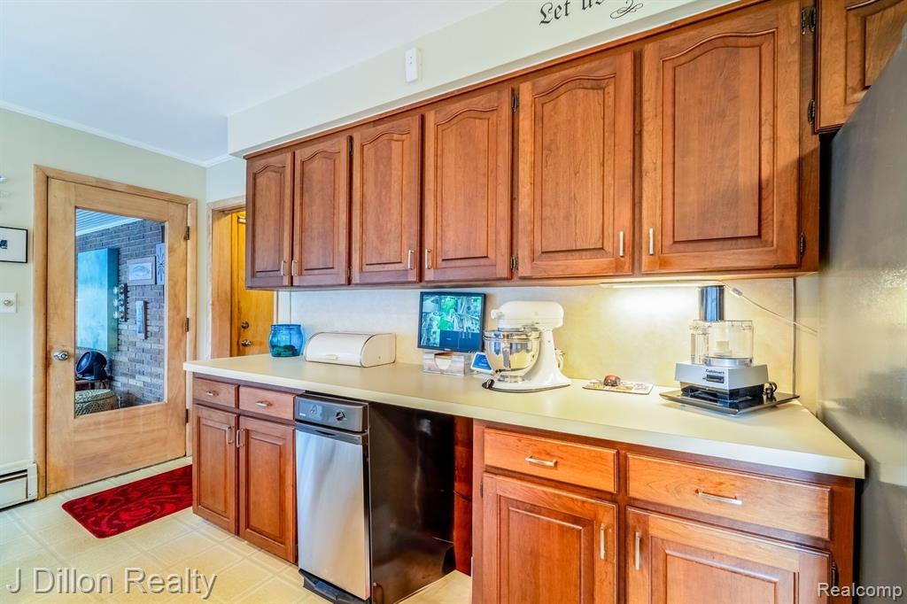 26275 Graham Road Redford, MI 48239 - Photo 42 of 78 Gallery Image 42