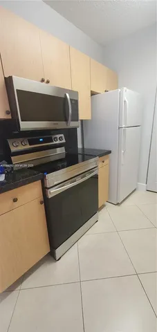 $1,500 | 10288 Fox Trail Road South, Unit 309, Royal Palm Beach, FL 33411