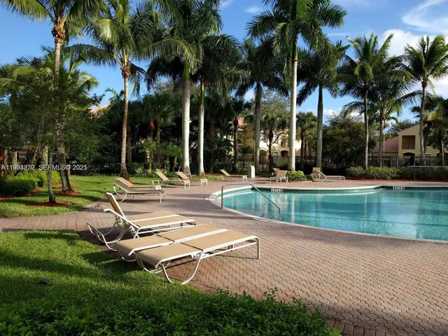 $1,500 | 10288 Fox Trail Road South, Unit 309, Royal Palm Beach, FL 33411