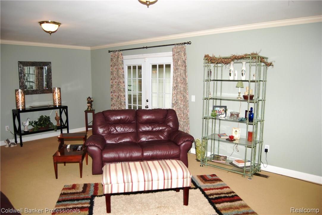 47591 Denton Road Belleville, MI 48111 - Photo 8 of 22 Family Room-2.JPG