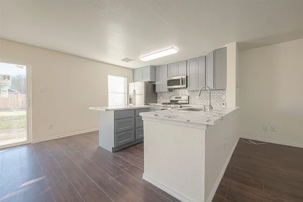 $1,900 | 19839 Rustic Lake Lane, Cypress, TX 77433