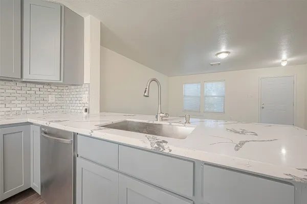 $1,900 | 19839 Rustic Lake Lane, Cypress, TX 77433