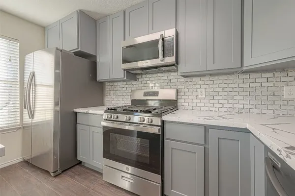 $1,900 | 19839 Rustic Lake Lane, Cypress, TX 77433