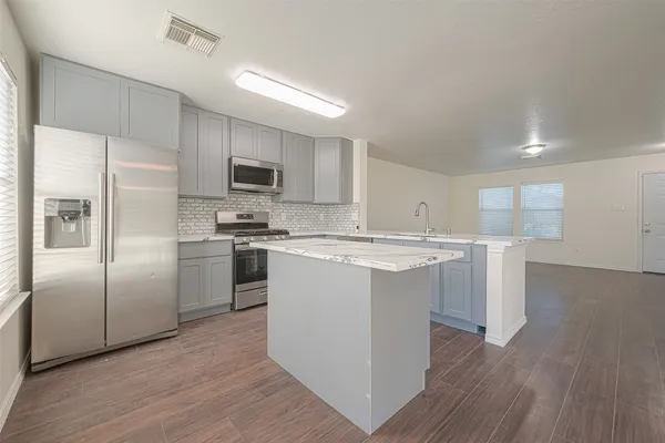 $1,900 | 19839 Rustic Lake Lane, Cypress, TX 77433