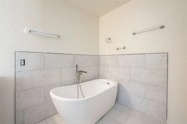 $1,900 | 19839 Rustic Lake Lane, Cypress, TX 77433