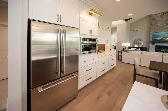 $1,395,000 | N66-w21471 Sagebrush Drive, Menomonee Falls, WI 53051