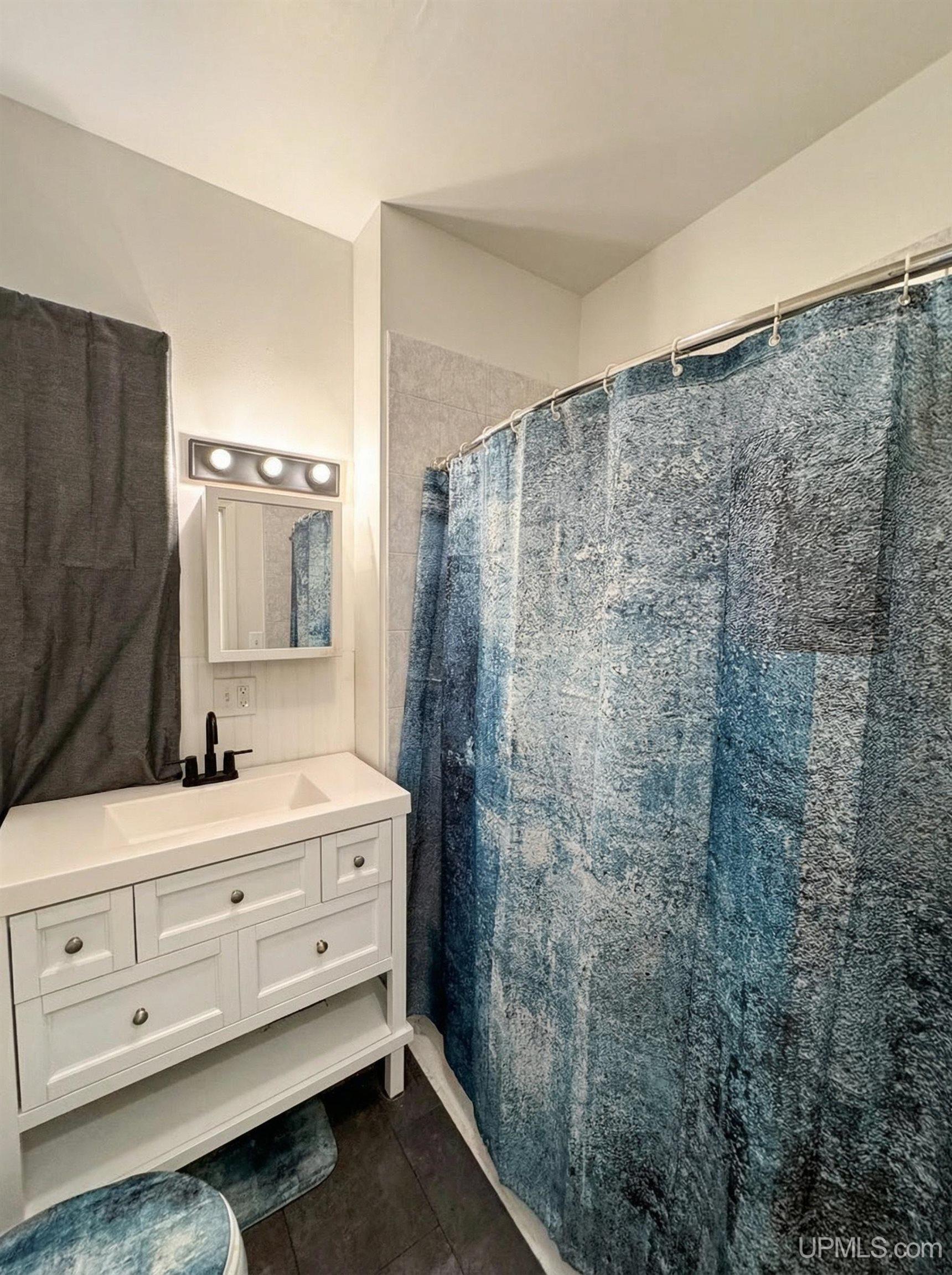 1824 River Street Niagara, WI 54151 - Photo 9 of 14