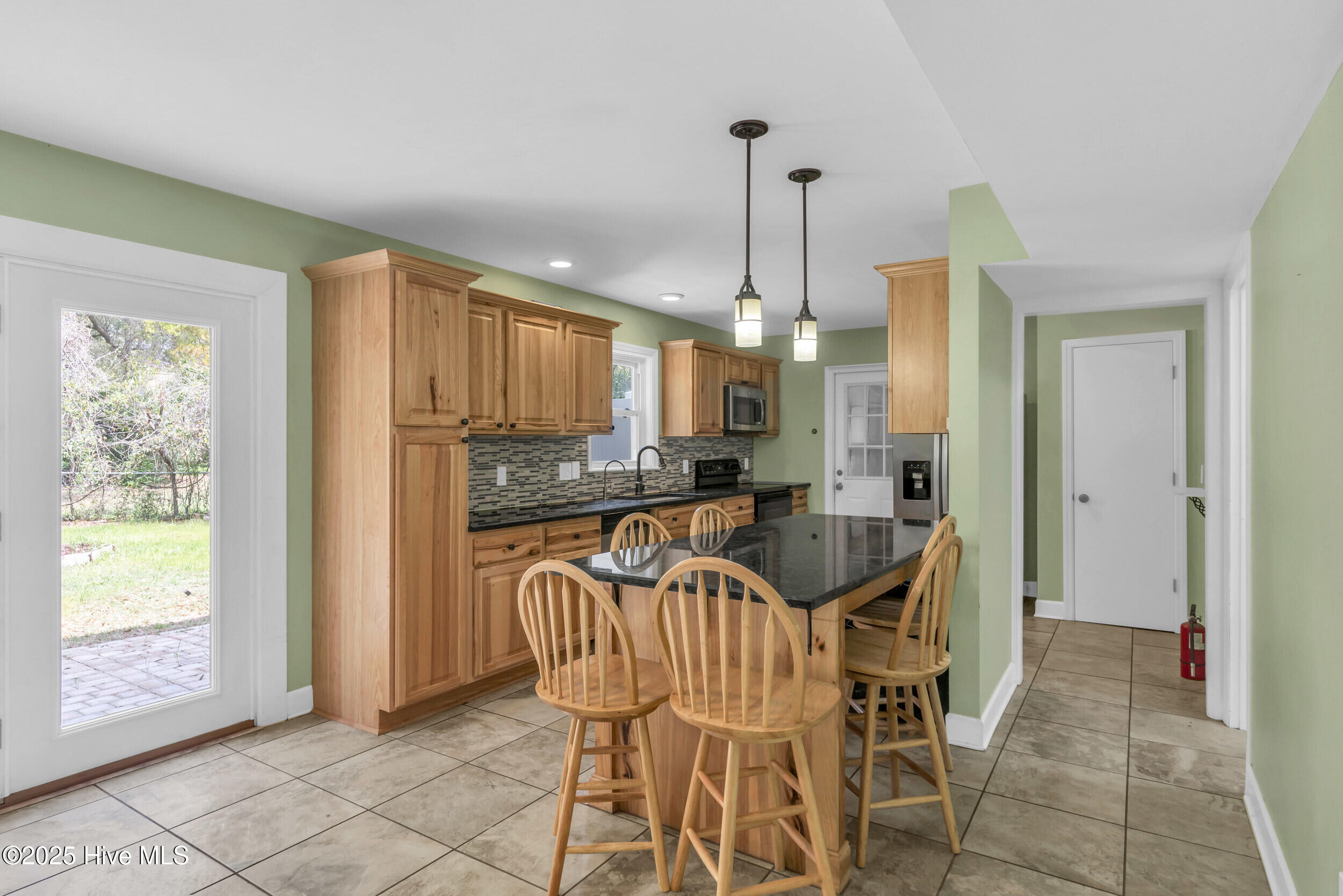 205 Hickory Knoll Road Wilmington, NC 28409 - Photo 10 of 47 205hickoryknollrd_00010