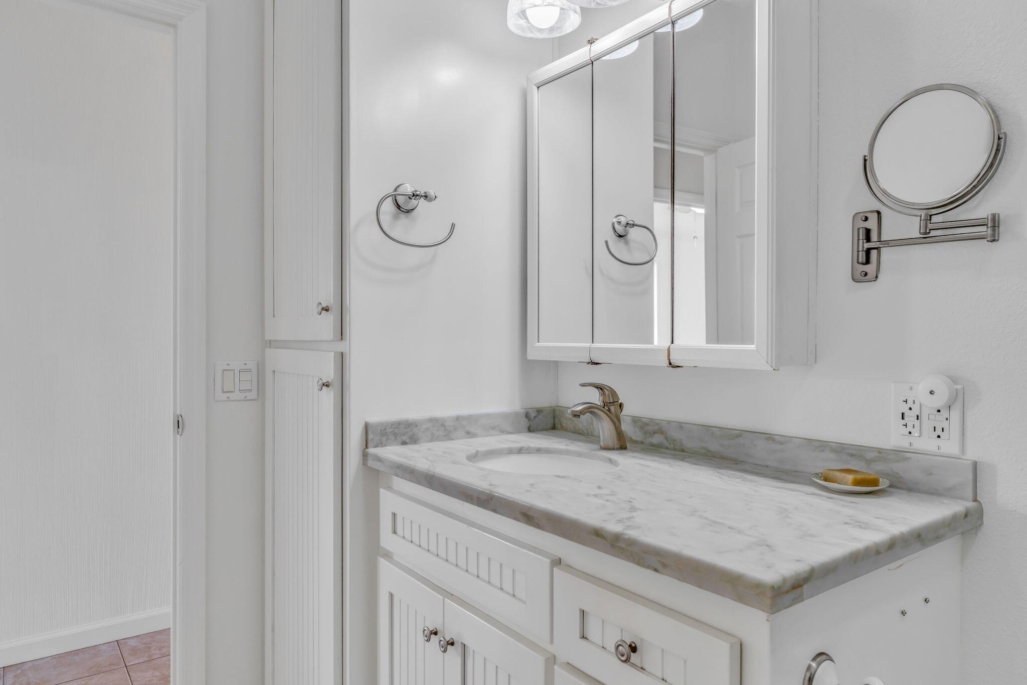 29025 Geranium Drive Big Pine Key, FL 33043 - Photo 18 of 45 Main Bath