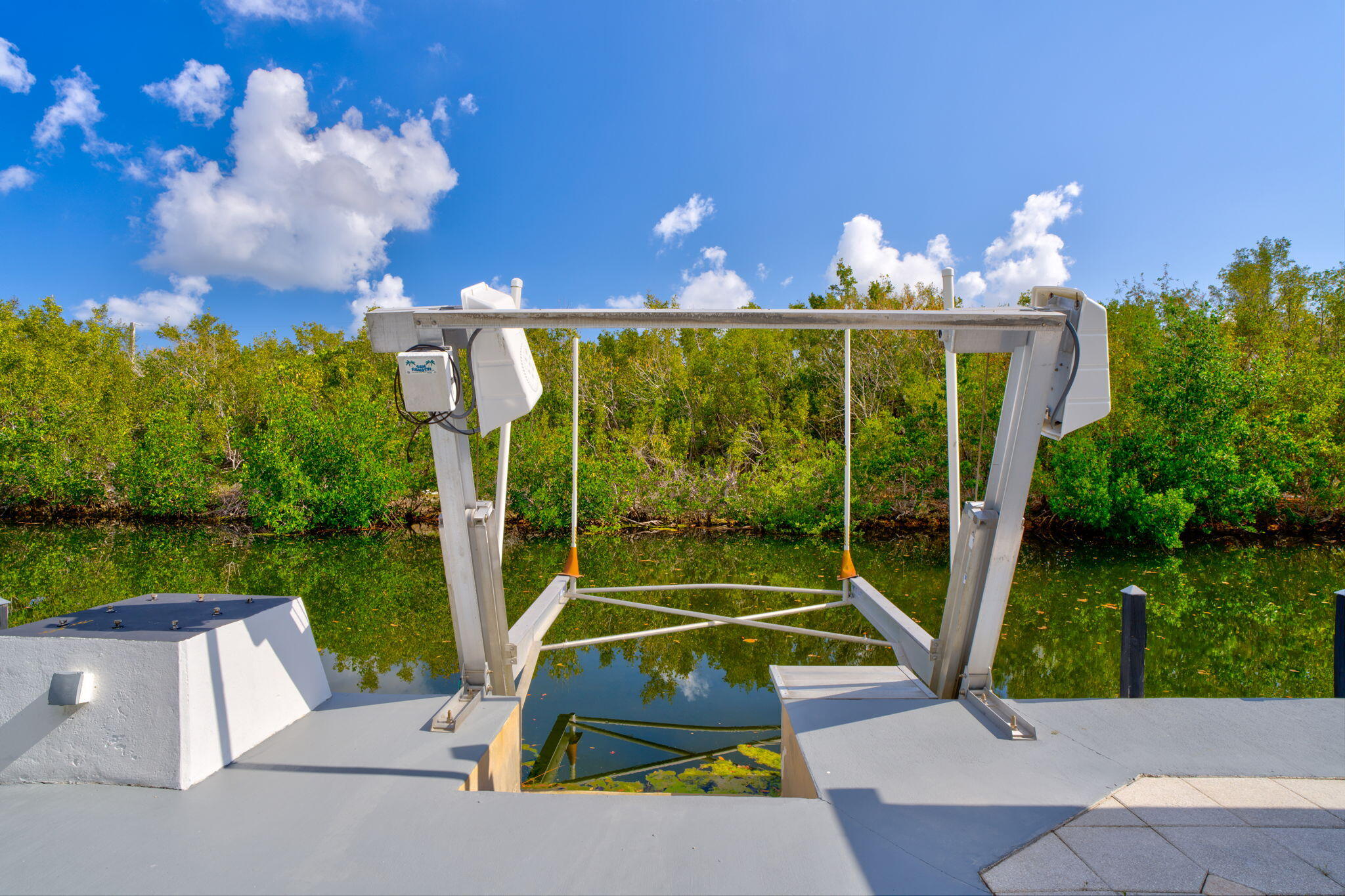 29025 Geranium Drive Big Pine Key, FL 33043 - Photo 36 of 45 10,000 lb Boat Lift