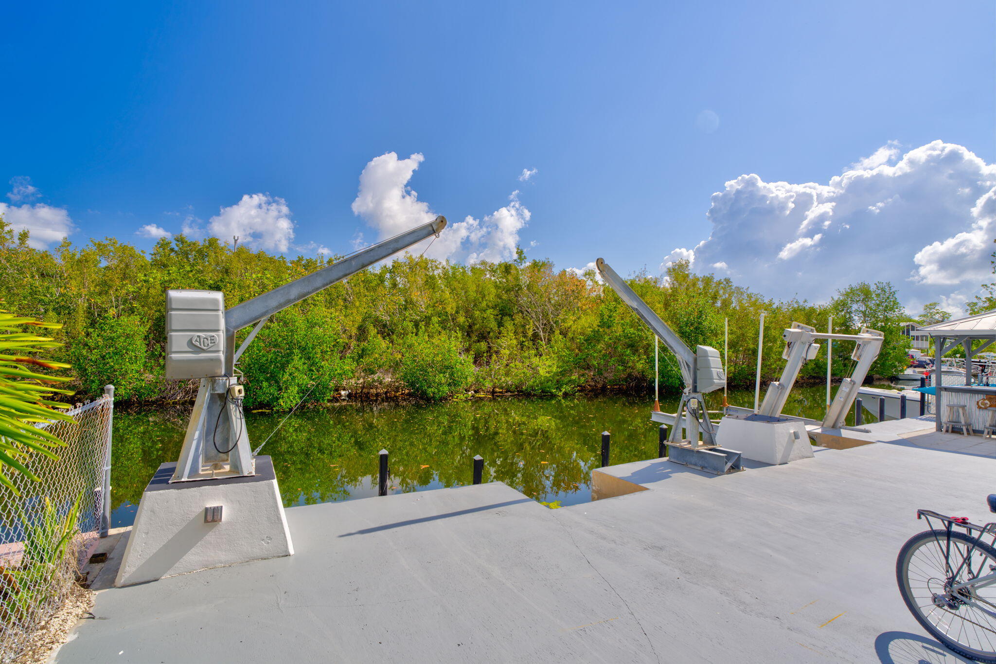 29025 Geranium Drive Big Pine Key, FL 33043 - Photo 38 of 45 Davits