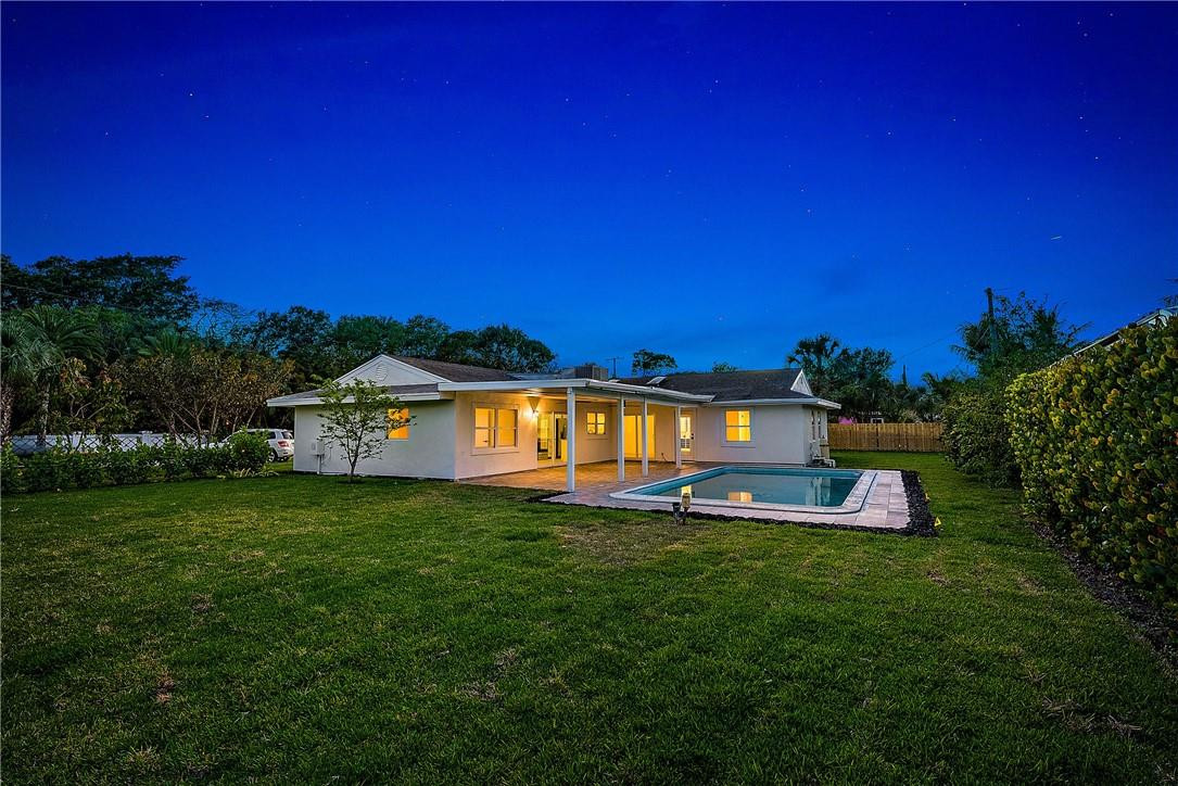 9 West Riverside Drive Jupiter, FL 33469 - Photo 4 of 39 Photo 4