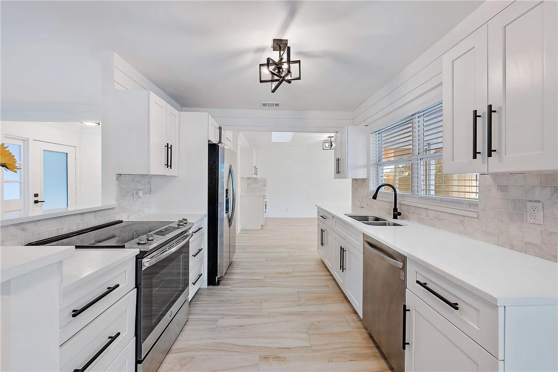9 West Riverside Drive Jupiter, FL 33469 - Photo 7 of 39 Photo 7