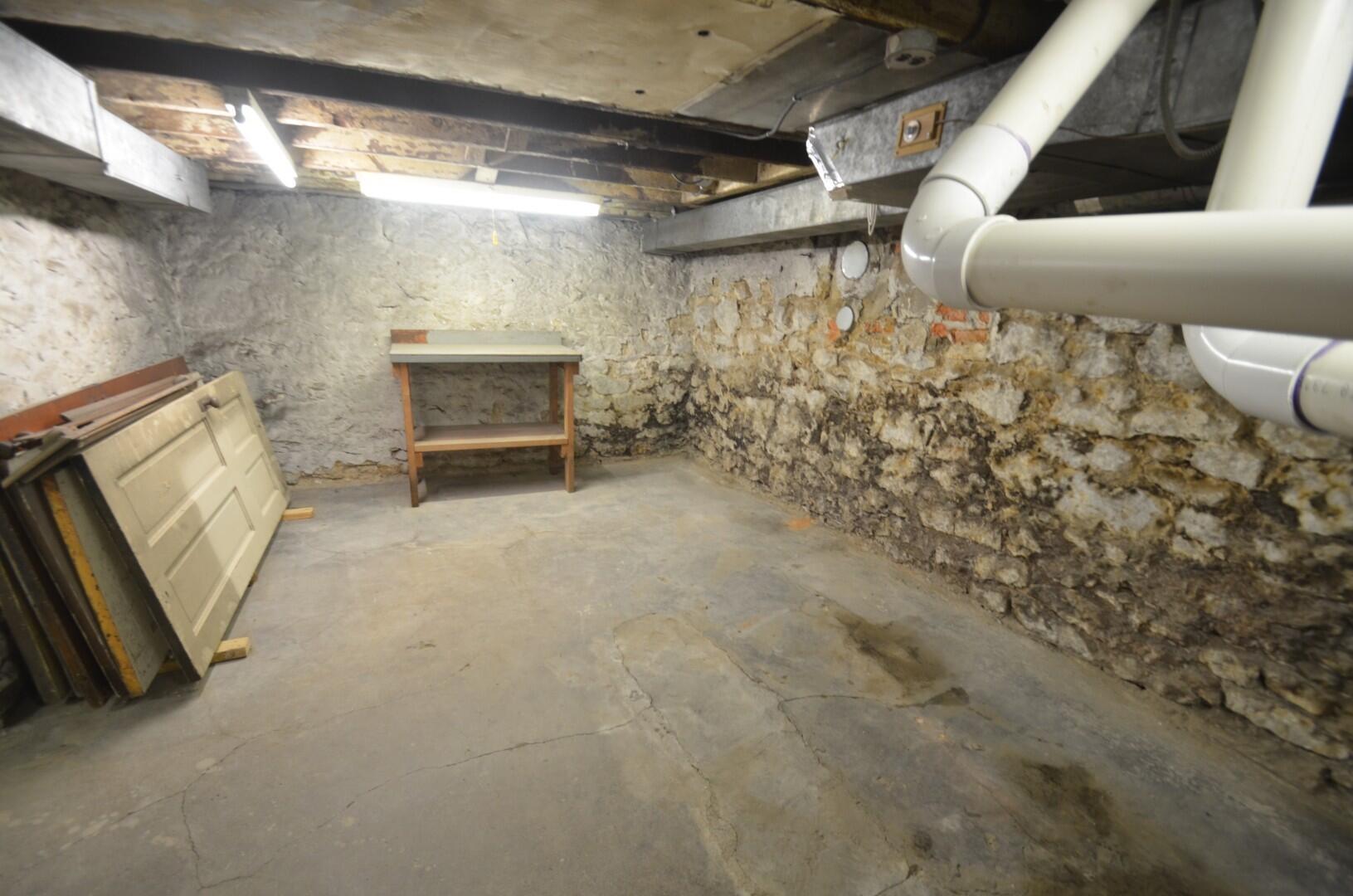 1368 Neil Avenue Columbus, OH 43201 - Photo 30 of 36 30. Basement NW