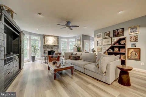 $1,995,000 | 13101 Ridge Drive, Rockville, MD 20850