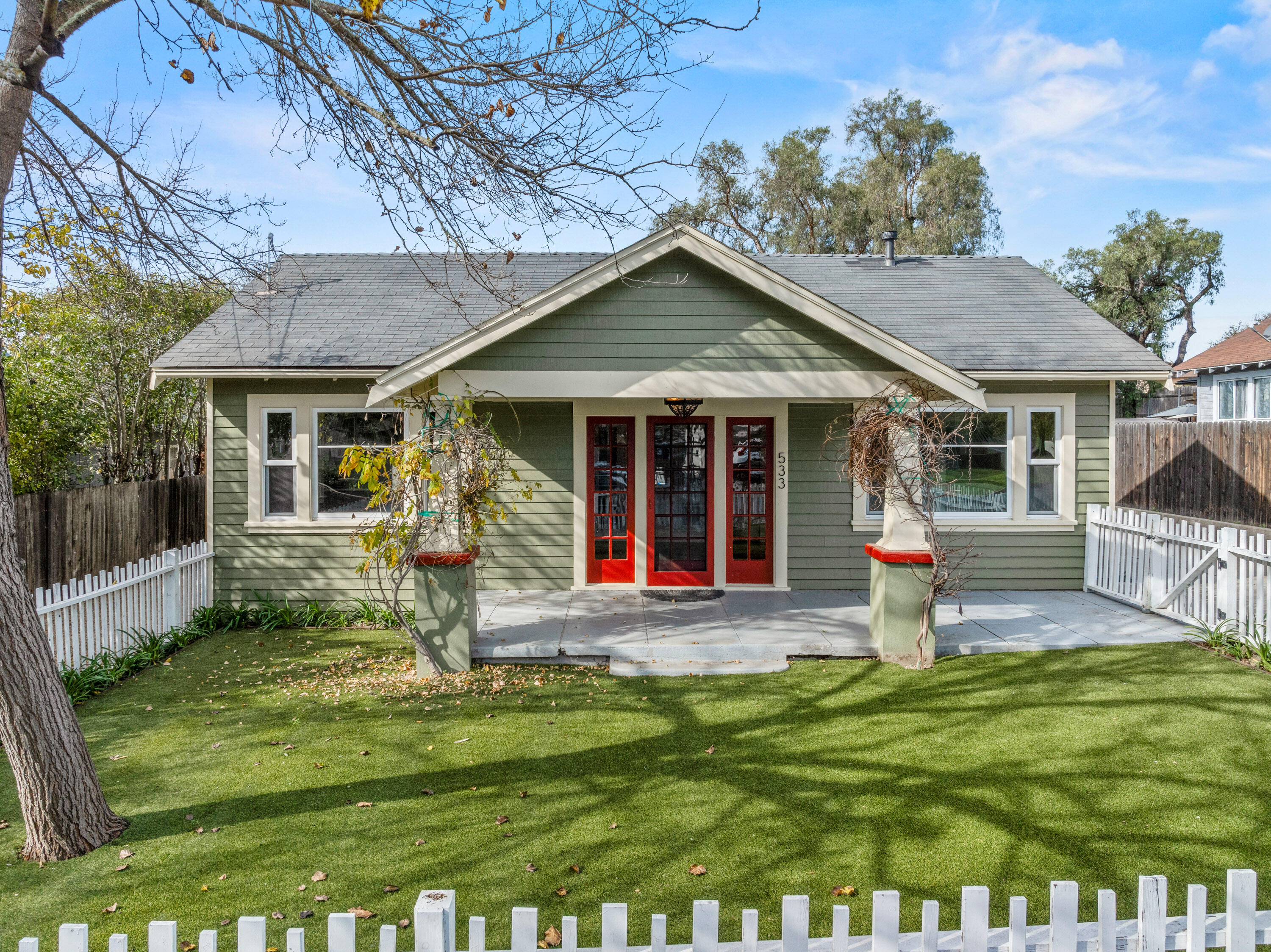 533 Pine Street Solvang, CA 93463 - Photo 2 of 38 533 Pine St Web-26