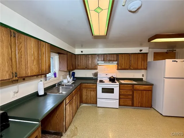 $495,000 | 15 Sullivan Street, Cazenovia, NY 13035