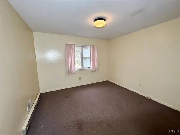 $335,000 | 15 Sullivan Street, Cazenovia, NY 13035