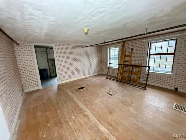 $495,000 | 15 Sullivan Street, Cazenovia, NY 13035