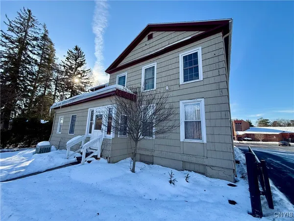 $495,000 | 15 Sullivan Street, Cazenovia, NY 13035