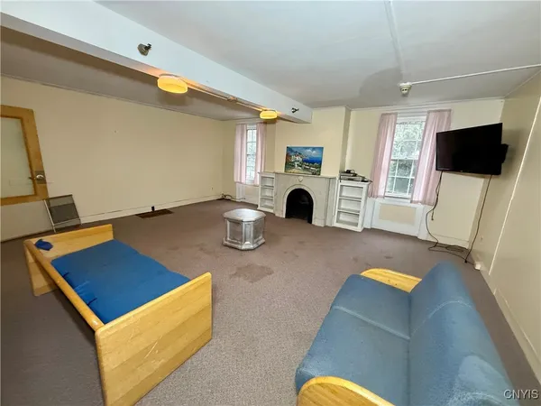 $335,000 | 15 Sullivan Street, Cazenovia, NY 13035