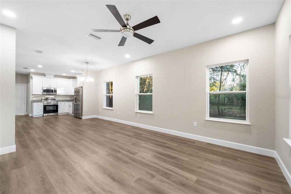 2016 Northeast 3rd Avenue Gainesville, FL 32641 - Photo 8 of 35