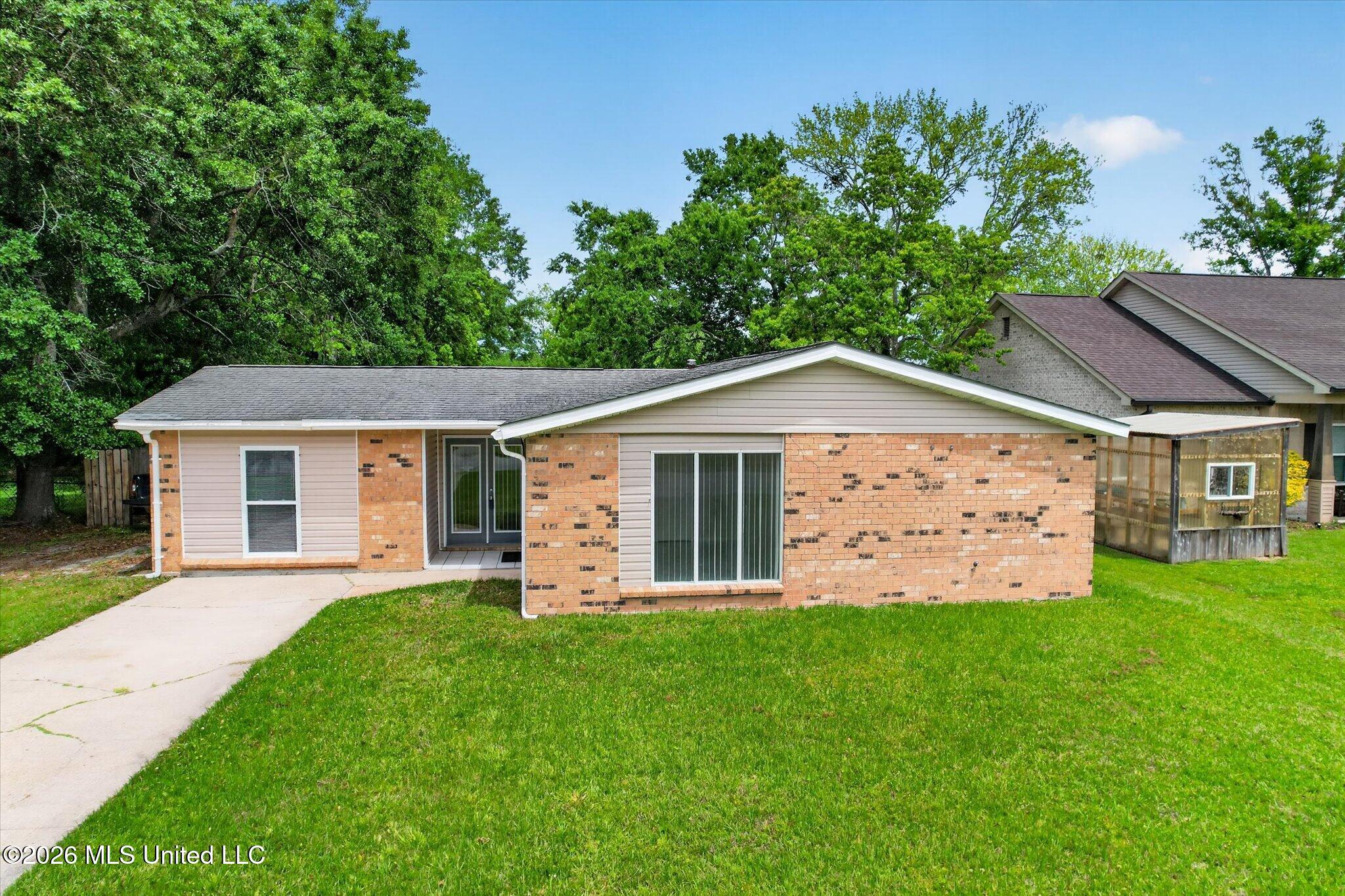 15304 Big Ridge Road Biloxi, MS 39532 - Photo 2 of 36 15304 Big Ridge Road, Biloxi, MS 39532