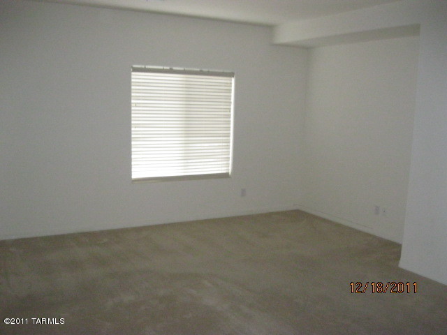 3659 East Secretariat Road Tucson, AZ 85739 - Photo 7 of 8