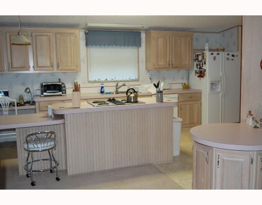 2544 Southwest Versailles Terrace Stuart, FL 34997 - Photo 6 of 8 Gallery Image 6