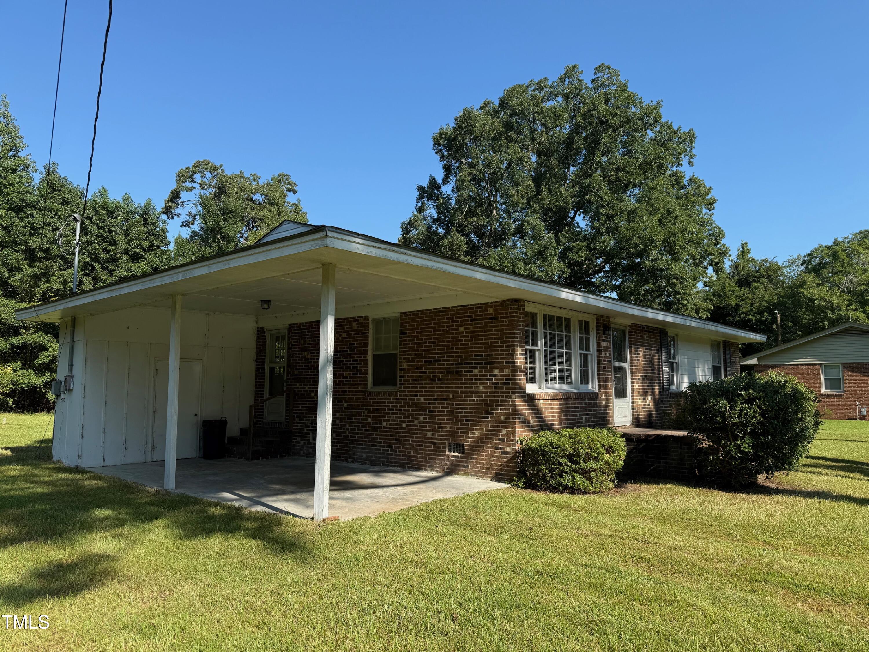 4216 Larkspur Road Wilson, NC 27893 - Photo 1 of 4 IMG_4055