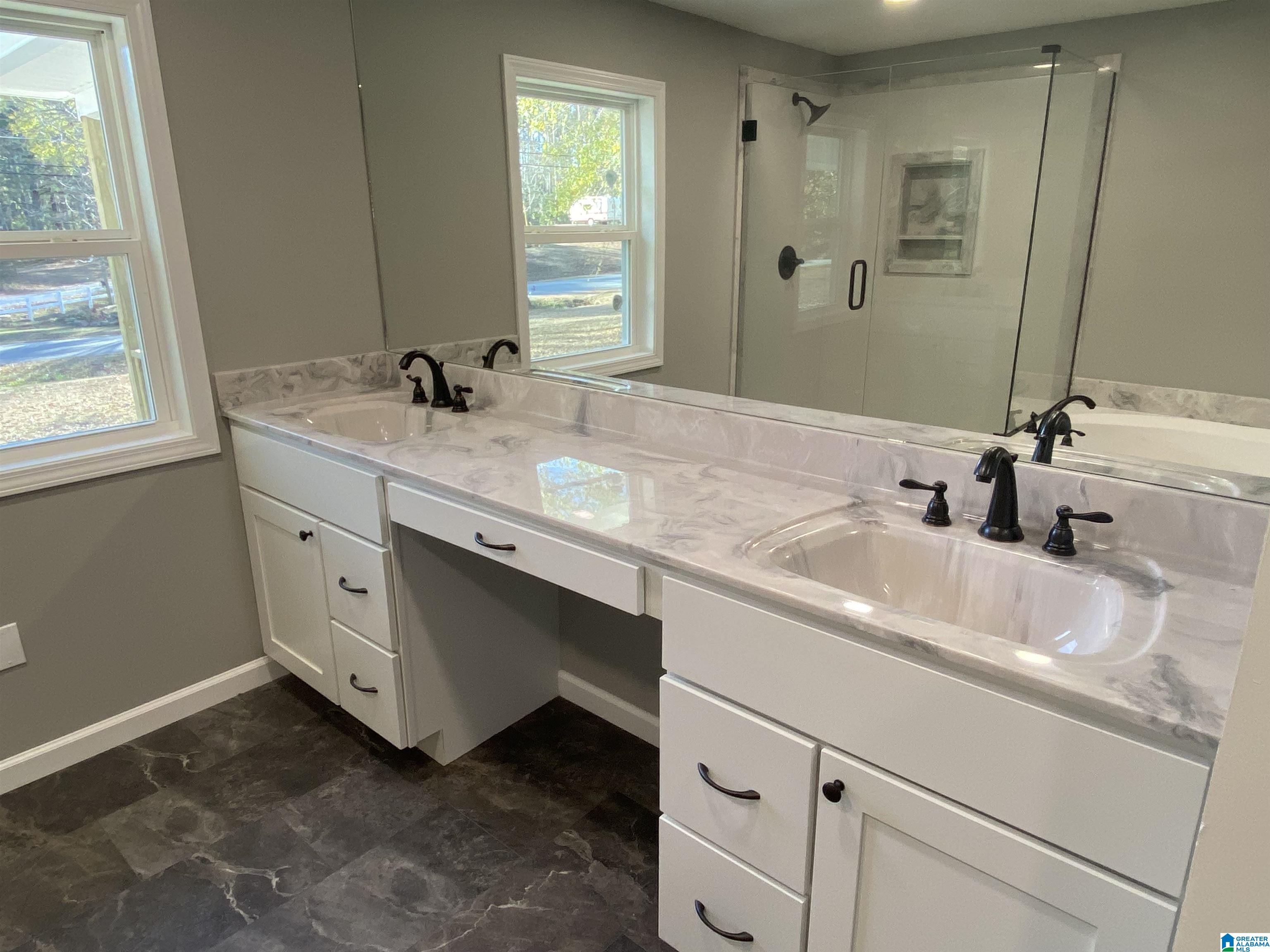 2295 Shady Grove Road Boaz, AL 35956 - Photo 13 of 30
