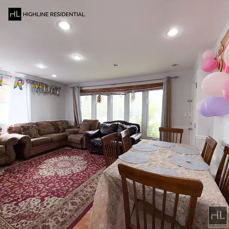 $3,499 | 17-17 Francis Lewis Boulevard, Unit 1 | Flushing