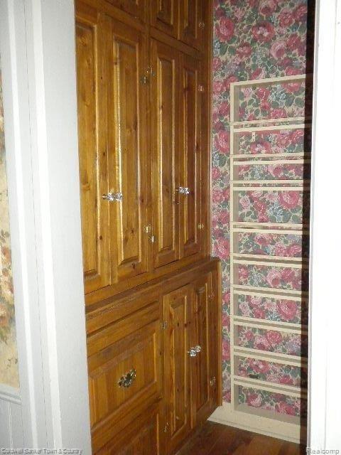 619 North State Street Howell, MI 48843 - Photo 14 of 22 Custom Built-In Pantry