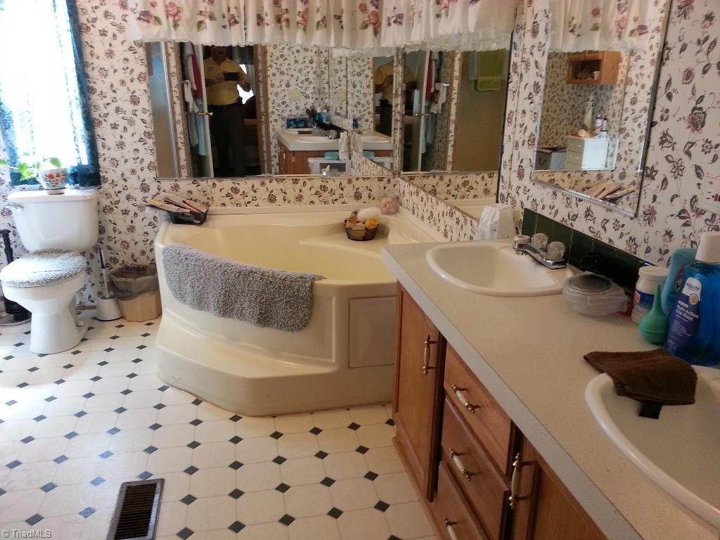 2766 Chandler Mill Road Pelham, NC 27311 - Photo 16 of 26 Gallery Image 16