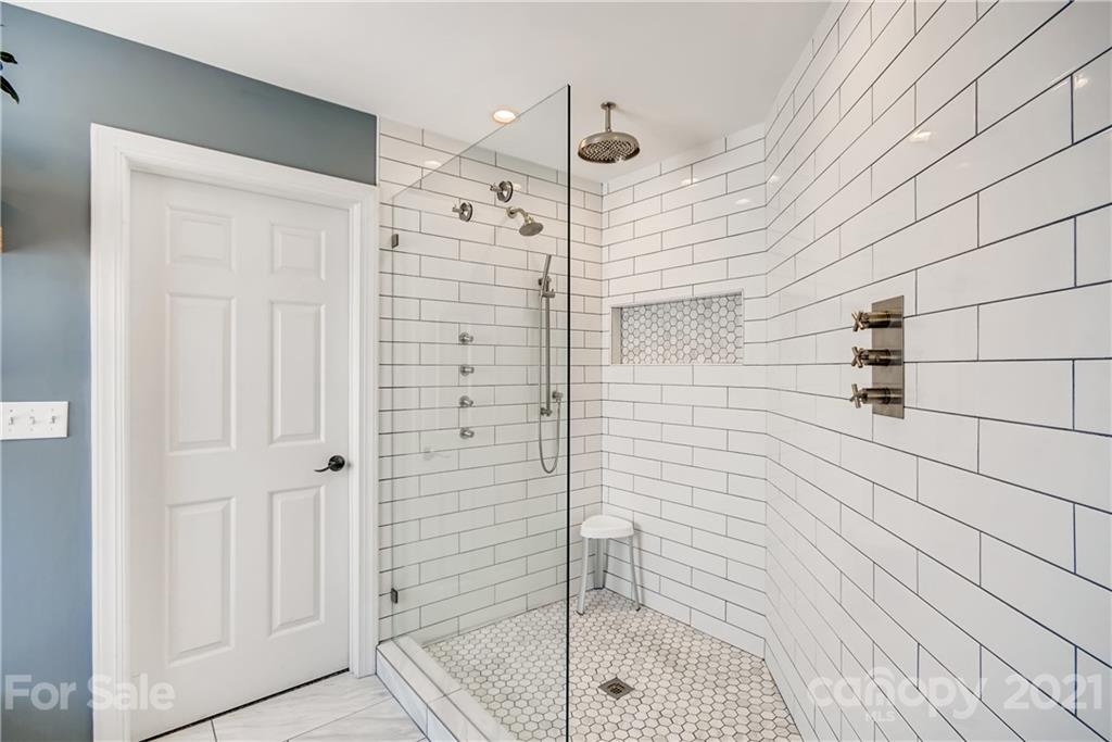 2034 Copperplate Road Charlotte, NC 28262 - Photo 18 of 28 Gallery Image 18