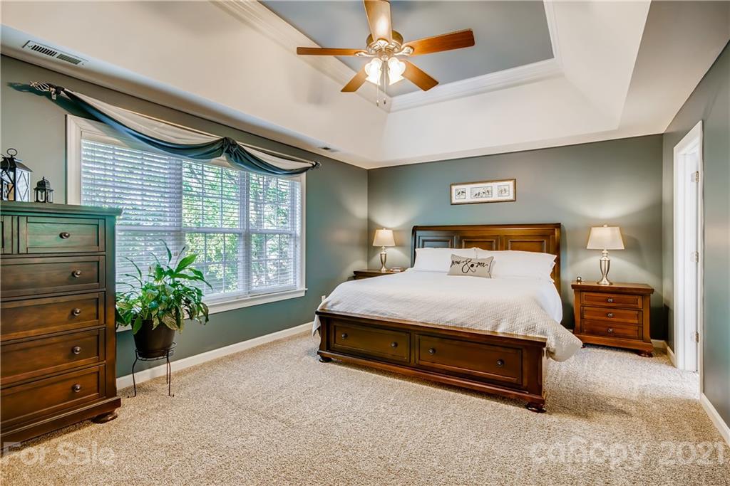 2034 Copperplate Road Charlotte, NC 28262 - Photo 3 of 28 Gallery Image 3