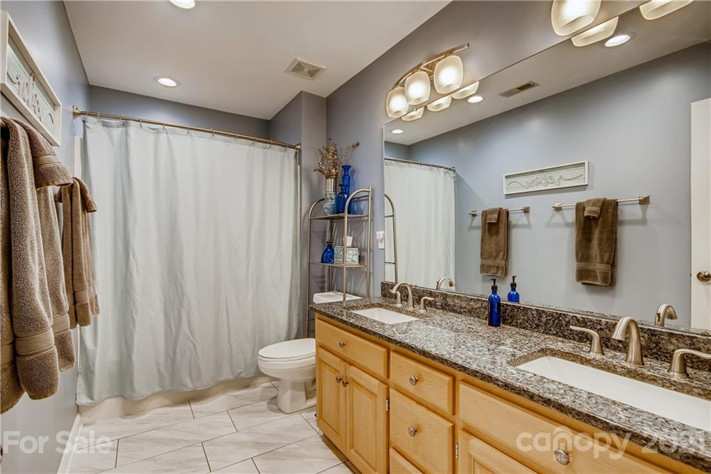 2034 Copperplate Road Charlotte, NC 28262 - Photo 24 of 28 Gallery Image 24