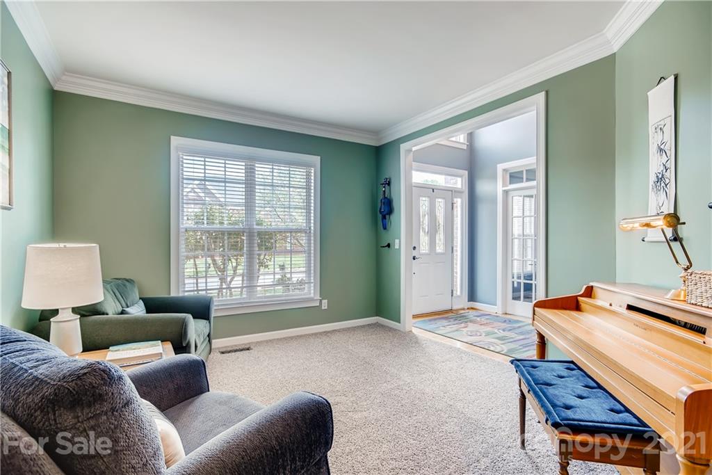 2034 Copperplate Road Charlotte, NC 28262 - Photo 6 of 28 Gallery Image 6