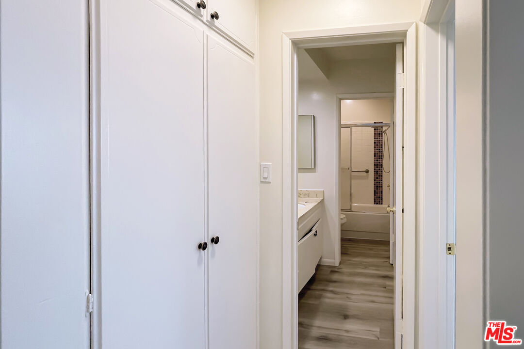 3607 Clarington Avenue, Unit 2 Los Angeles, CA 90034 - Photo 8 of 11 a view of a bathroom from the hallway