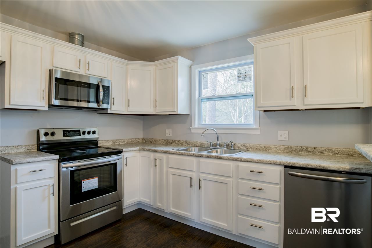 510 South Juniper Street Foley, AL 36535 - Photo 14 of 23